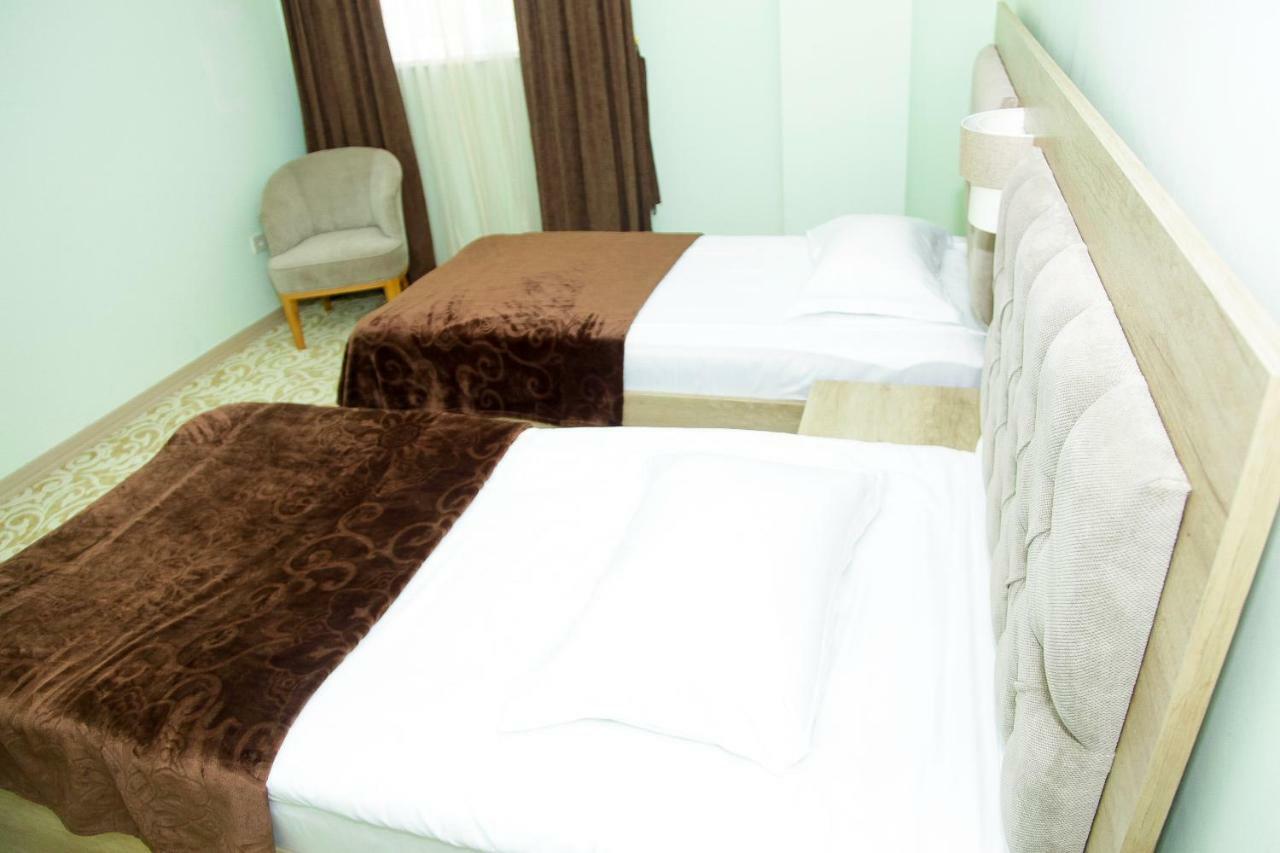 Hotel Grand Zugdidi ภายนอก รูปภาพ